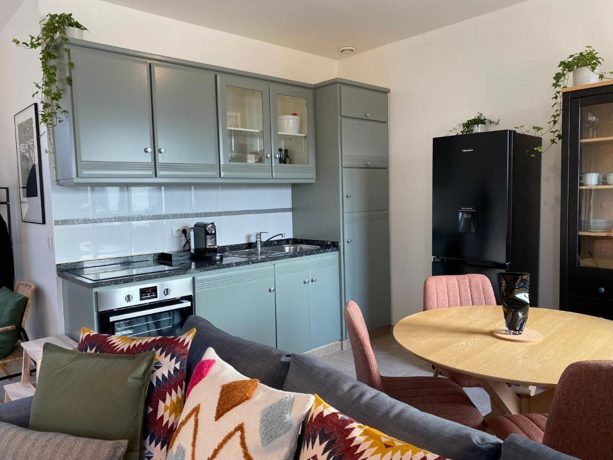 Appartement 2 Pieces De 44M² En Centre Ville Magny-les-Hameaux Exteriör bild